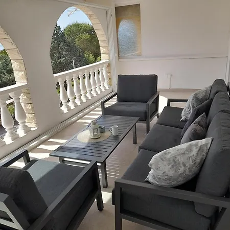 Apartment Megy Vir Exterior photo