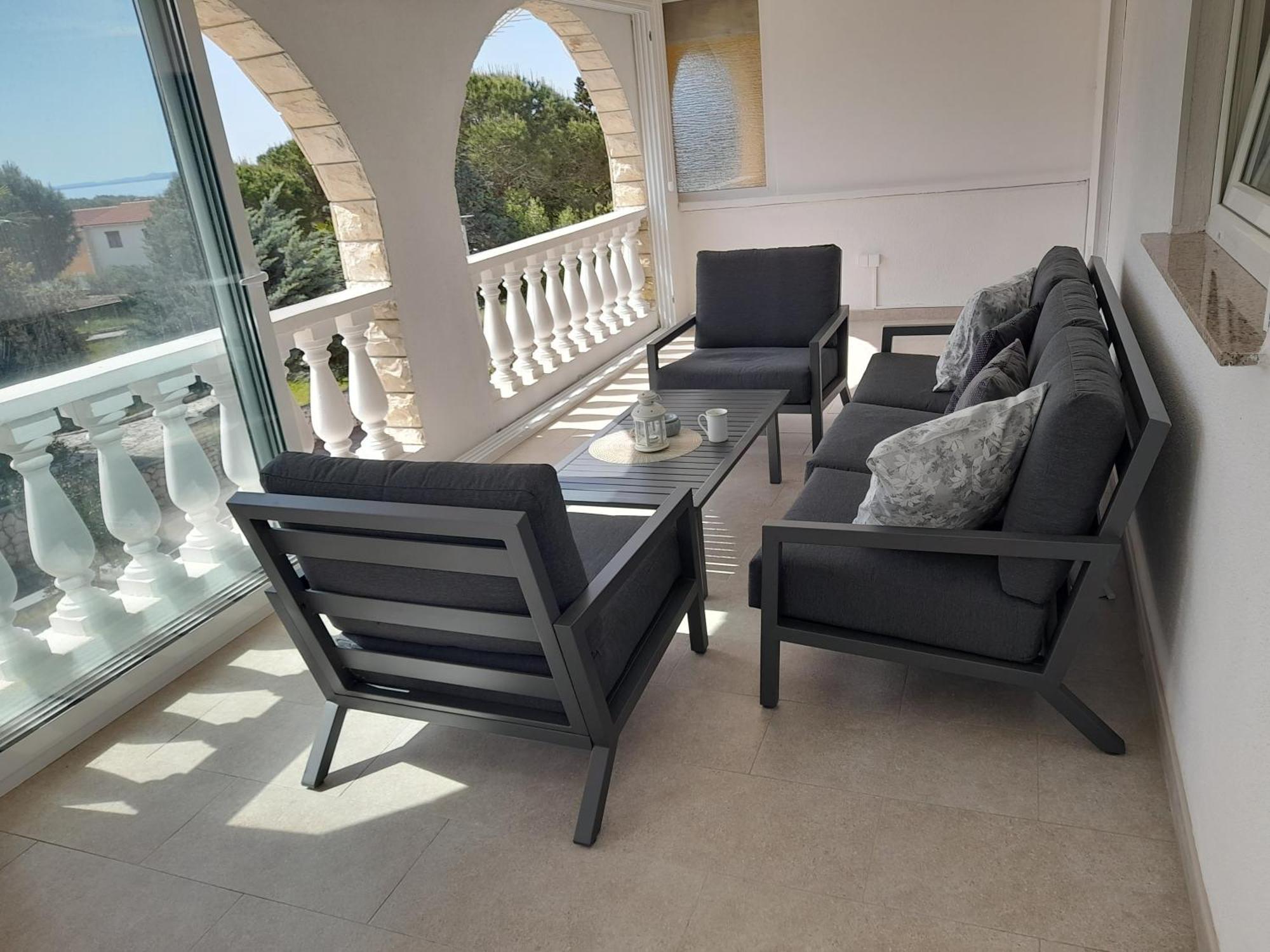 Apartment Megy